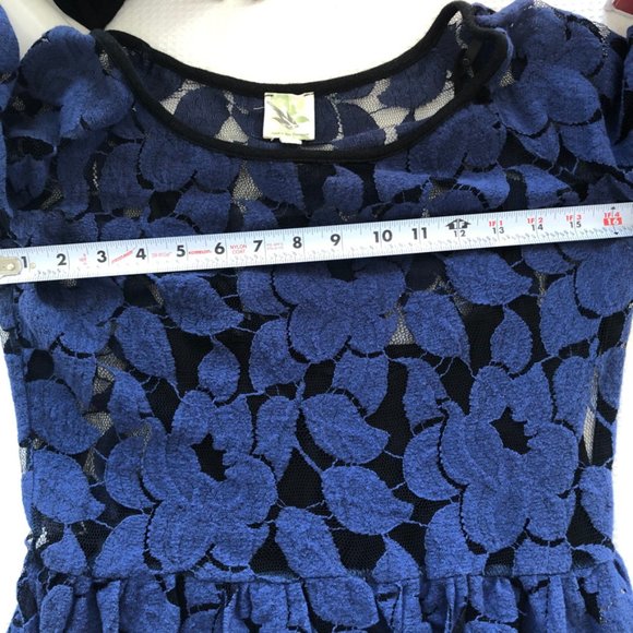 Sparrow, Blue Flocked Lace 2 piece Dress Small - Picture 6 of 8